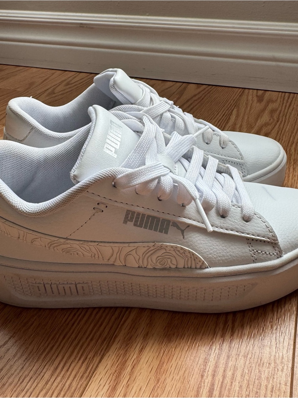 Puma White Low-Top Sneakers with Rose Detail - Picture 6 of 9